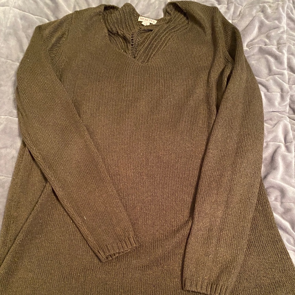 Green large sweater